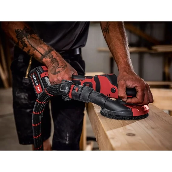 Rögzítés a gép porelszívó rendszeréhez